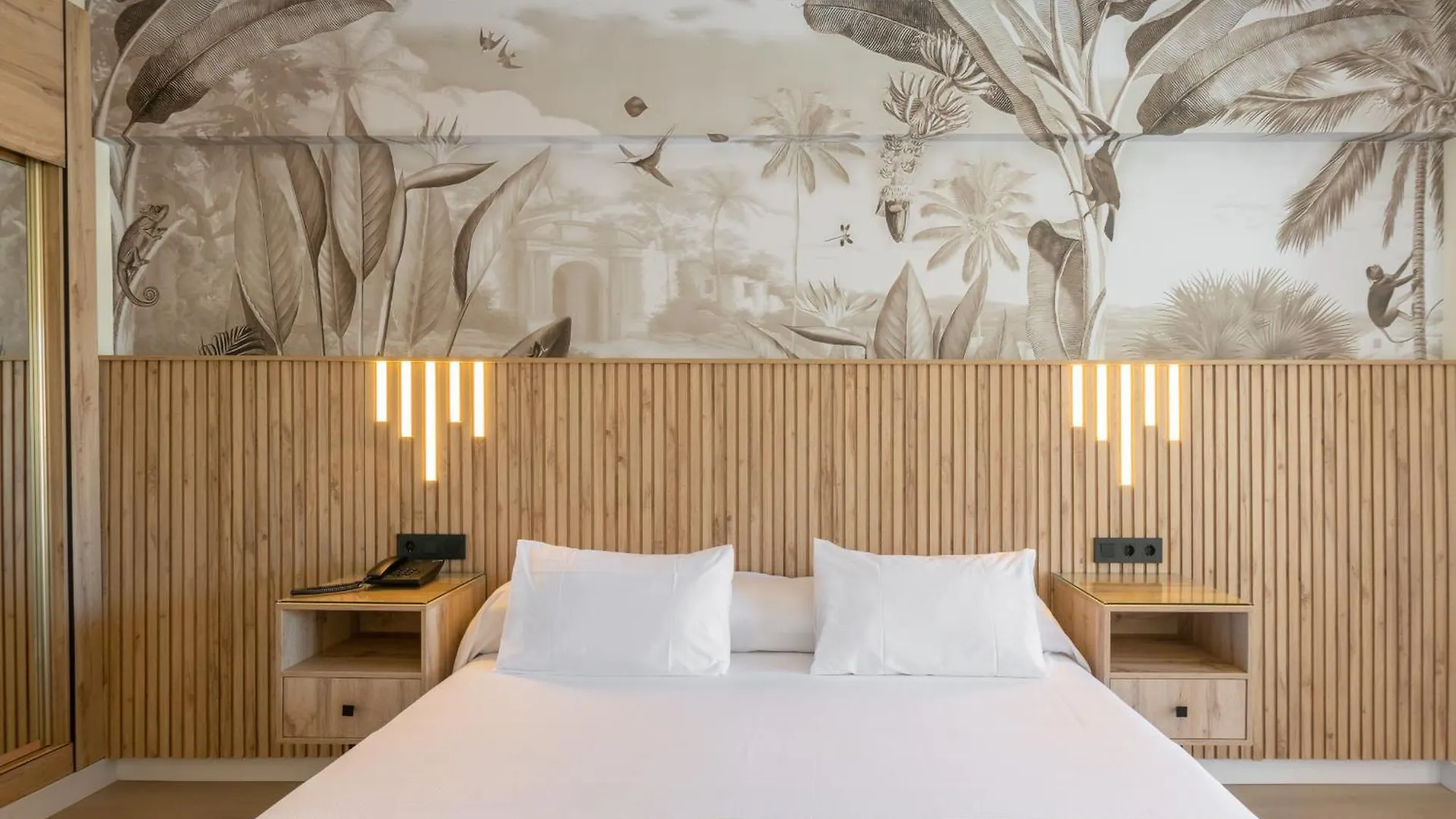 טורמולינוס Hotel Parasol By Dorobe