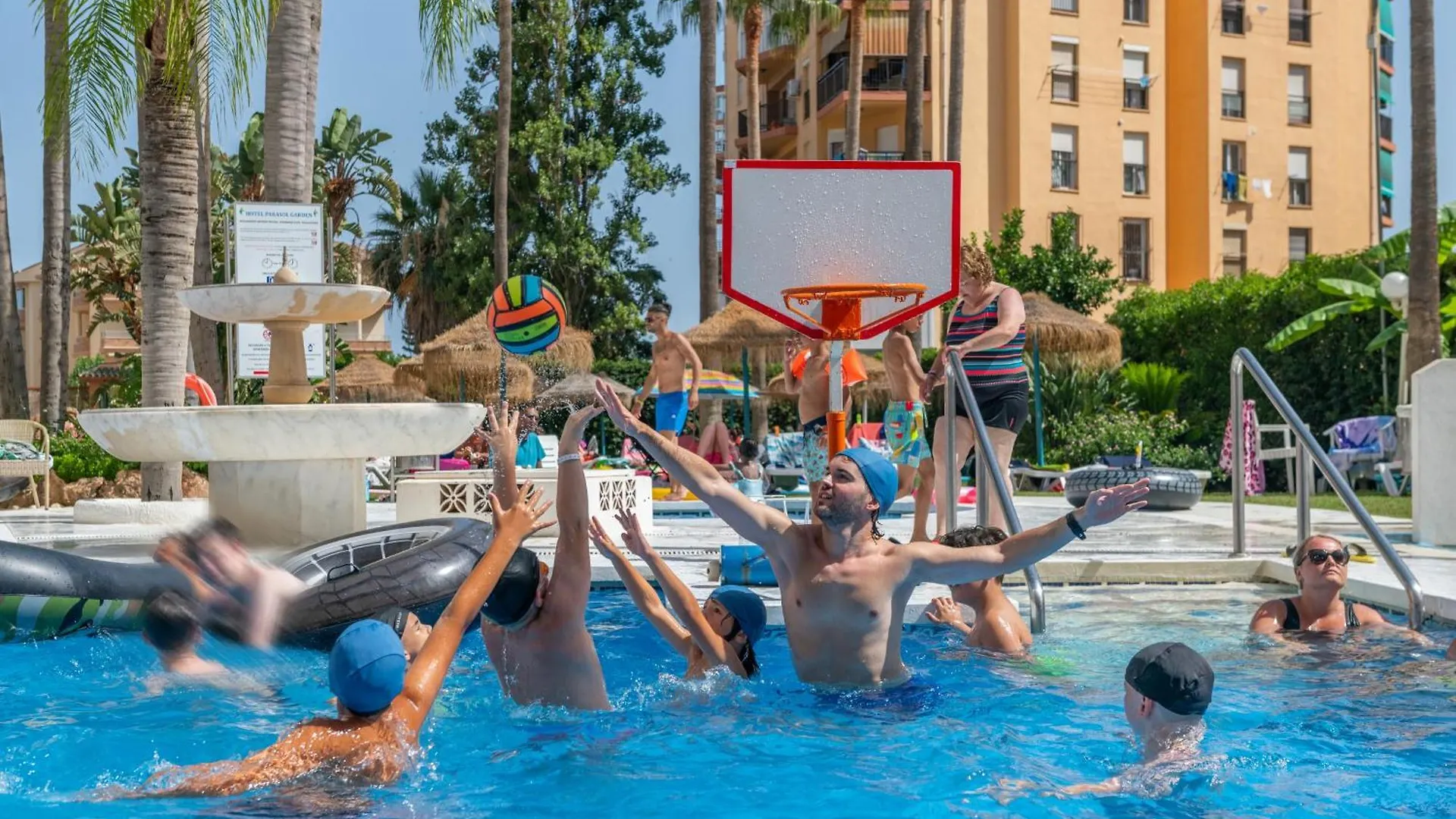 טורמולינוס Hotel Parasol By Dorobe ספרד