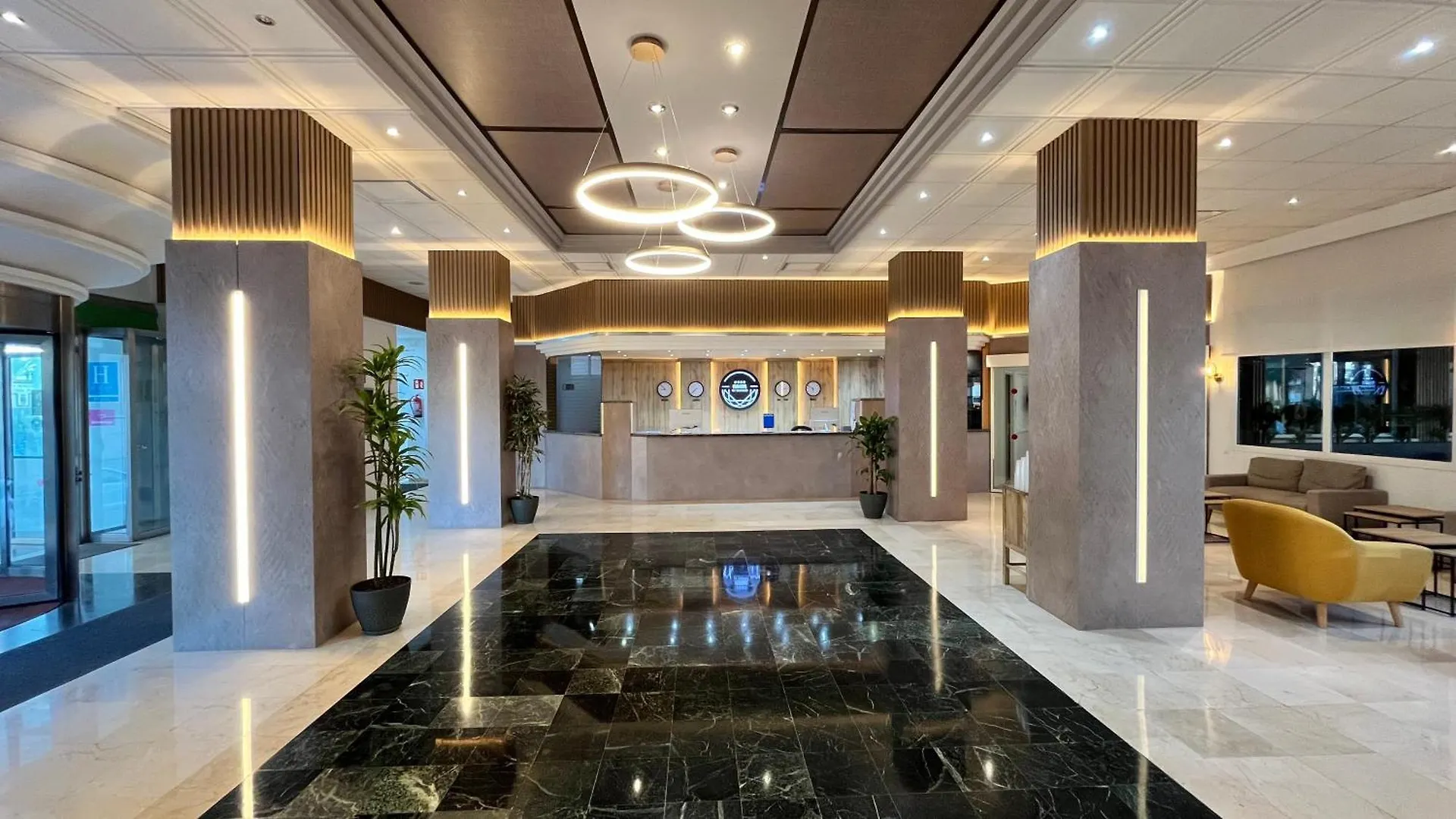 טורמולינוס Hotel Parasol By Dorobe
